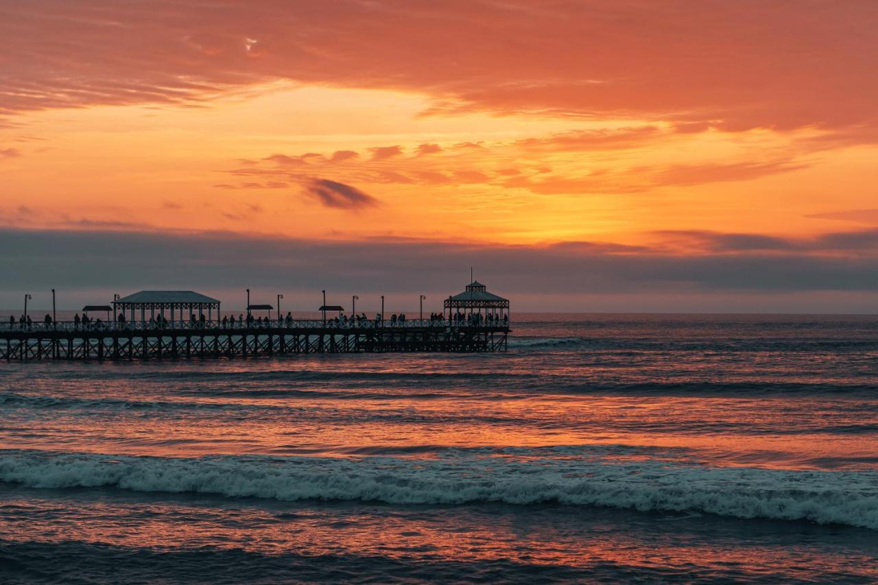 Los Esteros Hostal Huanchaco Bagian luar foto